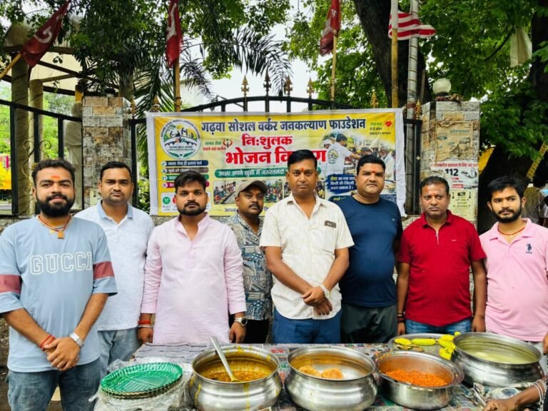 सोशल वर्कर जनकल्याण फाउंडेशन के युवाओं का सेवा कार्य देख मन प्रफुल्लित हुआ : तिवारी महतो