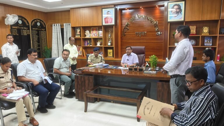 अवैध खनन, परिवहन एवं भंडारण की रोकथाम हेतु जिला स्तरीय टास्क फोर्स की बैठक सम्पन्न, दिए गये आवश्यक निदेश