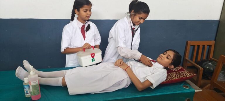 जीएन कान्वेंट(10+2) स्कूल में विश्व प्राथमिक उपचार दिवस पर गोष्ठी&nbsp; का आयोजन किया गया